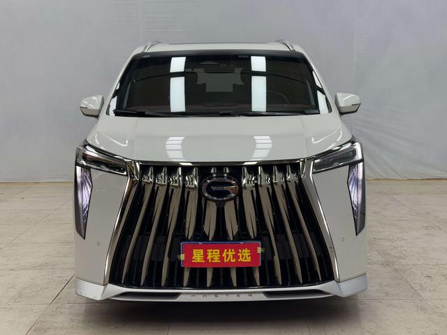 GAC Trumpchi M8