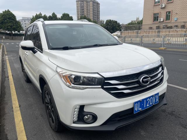 GAC Trumpchi GS4