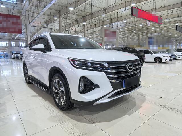 GAC Trumpchi GS4