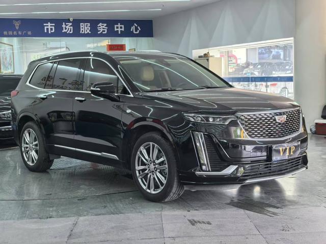 Cadillac XT6