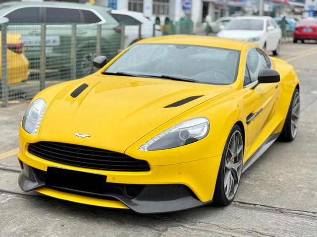 Aston Martin Vanquish