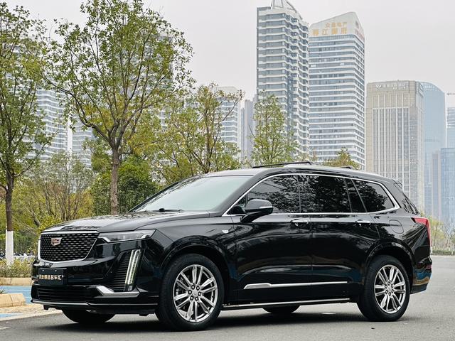 Cadillac XT6