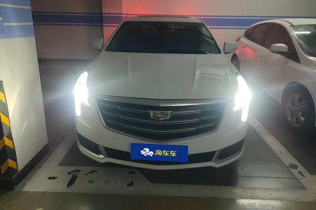 Cadillac XTS