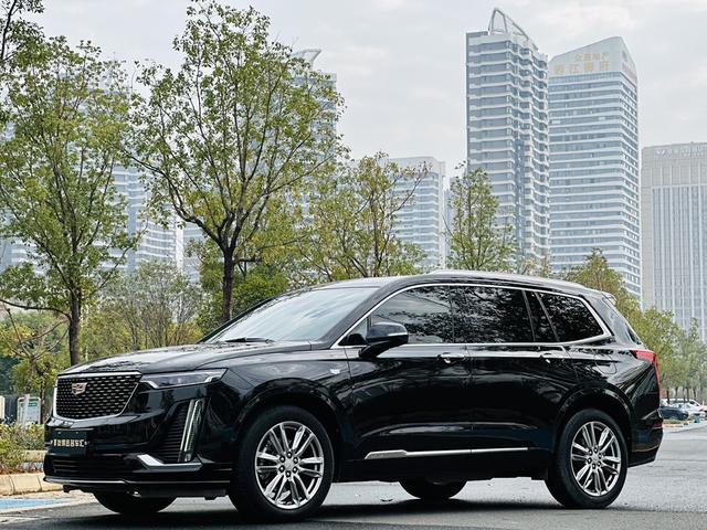 Cadillac XT6