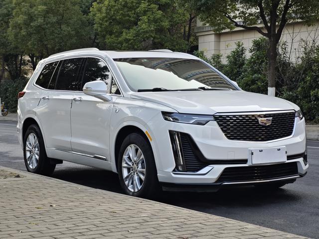 Cadillac XT6