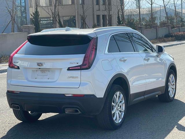 Cadillac XT4