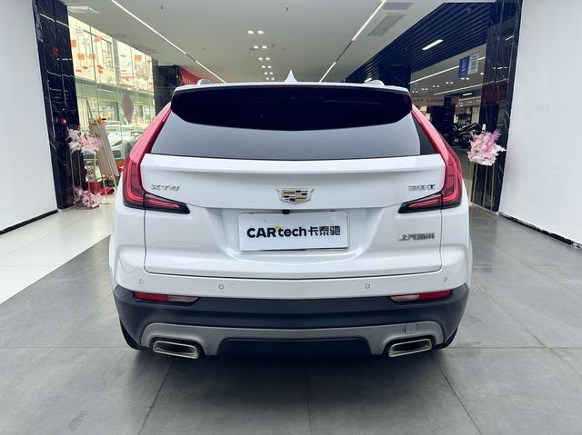 Cadillac XT4