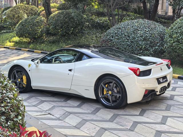 Ferrari 458