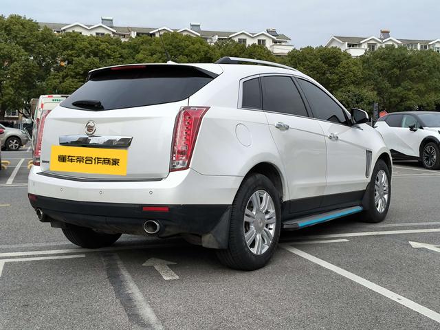 Cadillac SRX