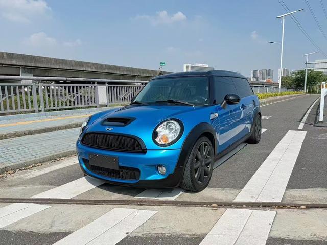 MINI CLUBMAN