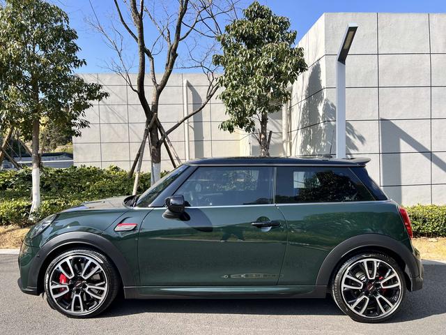 MINI JCW