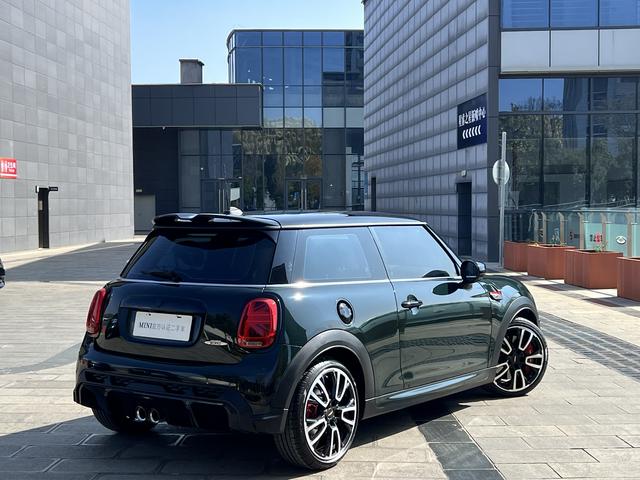 MINI JCW