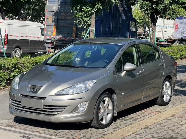 Peugeot 408