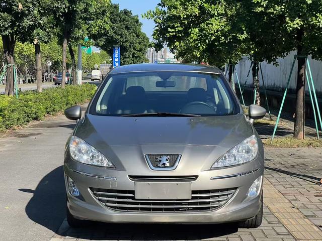 Peugeot 408