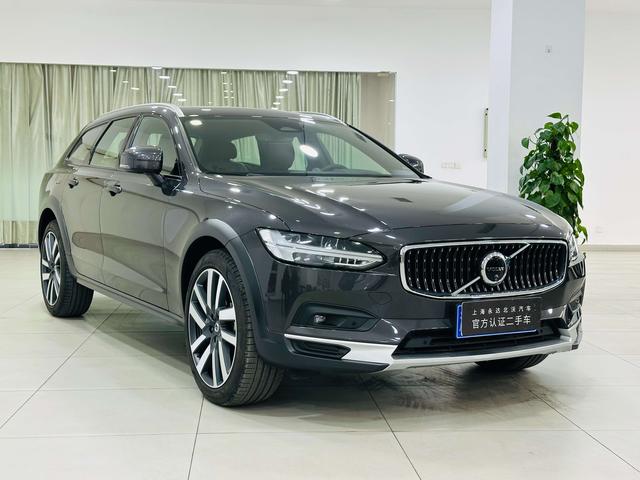 Volvo V90