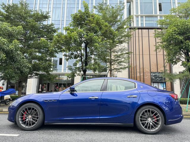 Maserati Ghibli