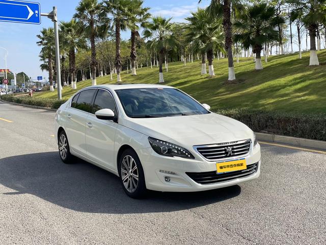 Peugeot 408