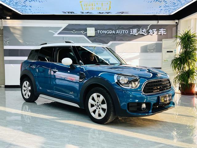 MINI COUNTRYMAN