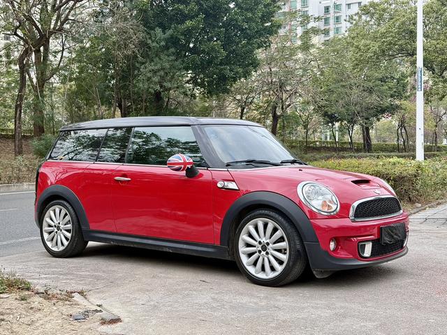 MINI CLUBMAN