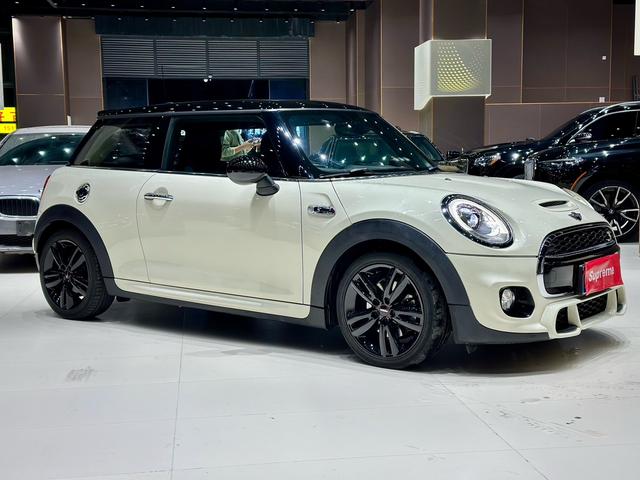 MINI MINI