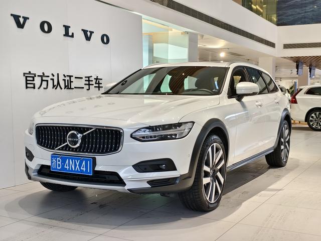 Volvo V90