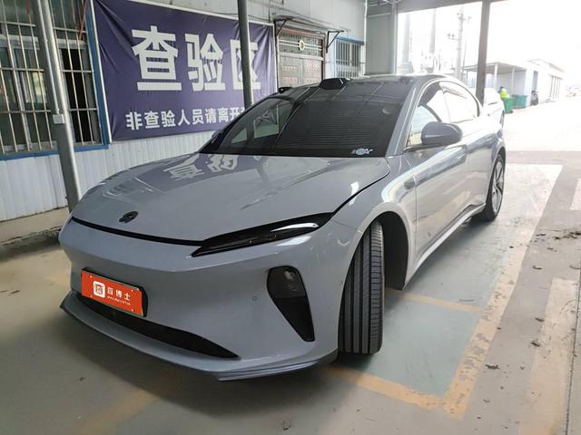 NIO ET5