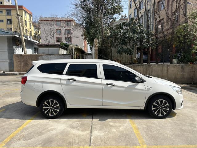 Baojun 310W