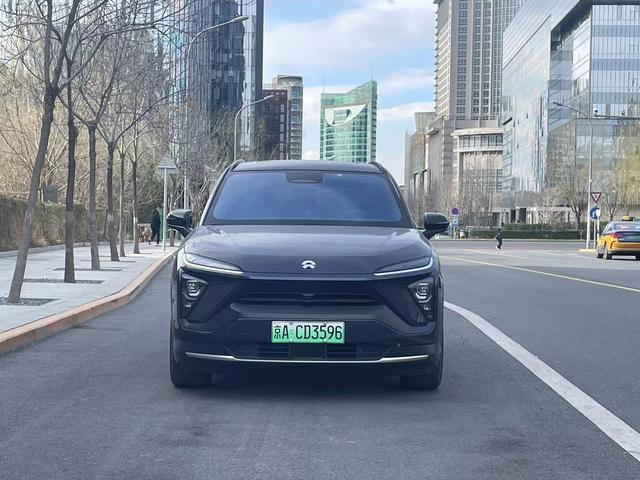 NIO ES6