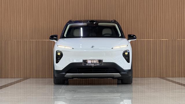 NIO ES7