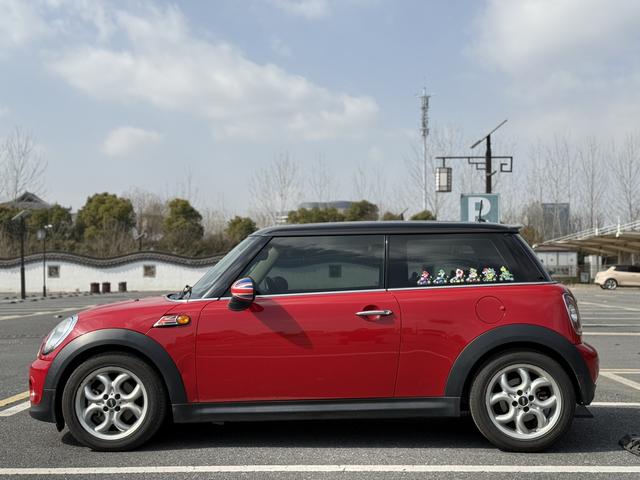 MINI MINI