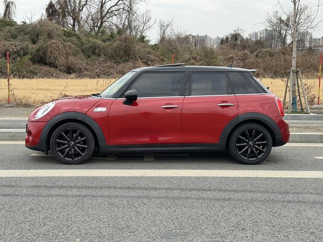 MINI MINI