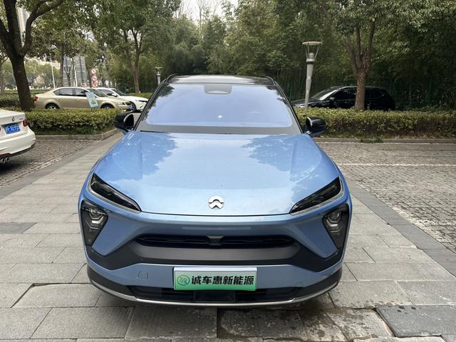 NIO ES6