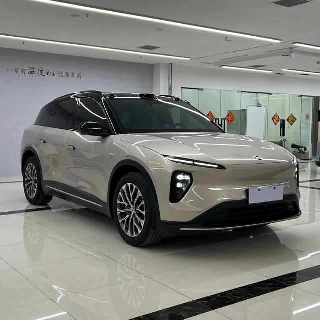 NIO ES6