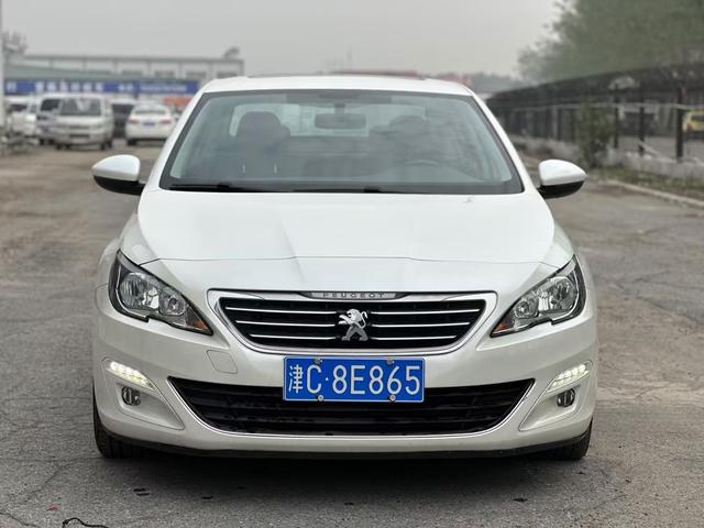 Peugeot 408