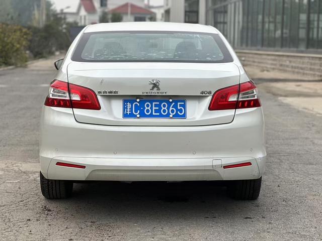 Peugeot 408