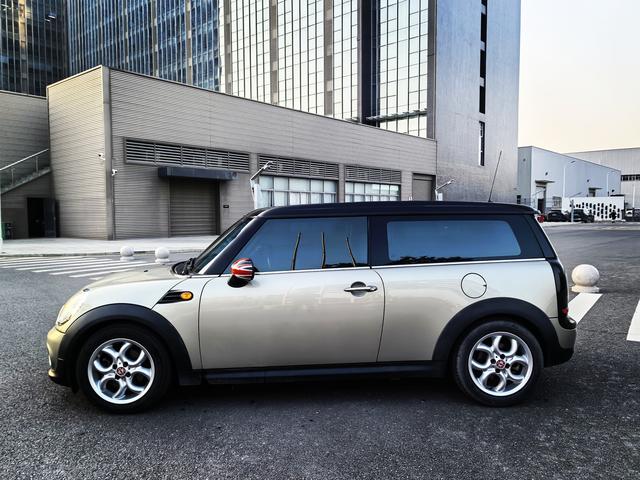 MINI CLUBMAN