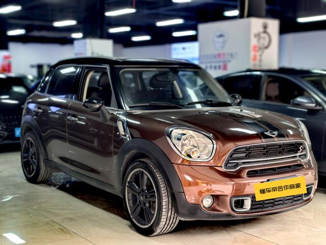 MINI COUNTRYMAN