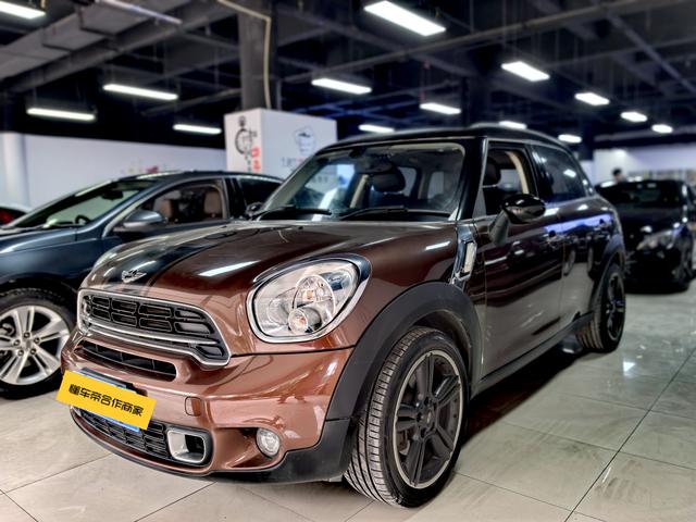 MINI COUNTRYMAN