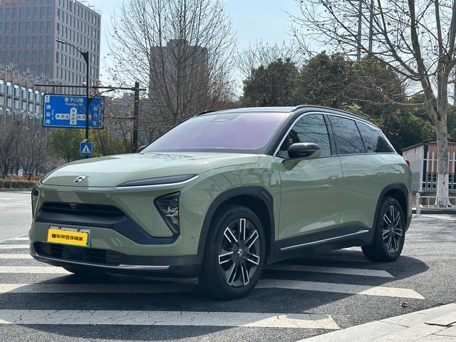 NIO ES6