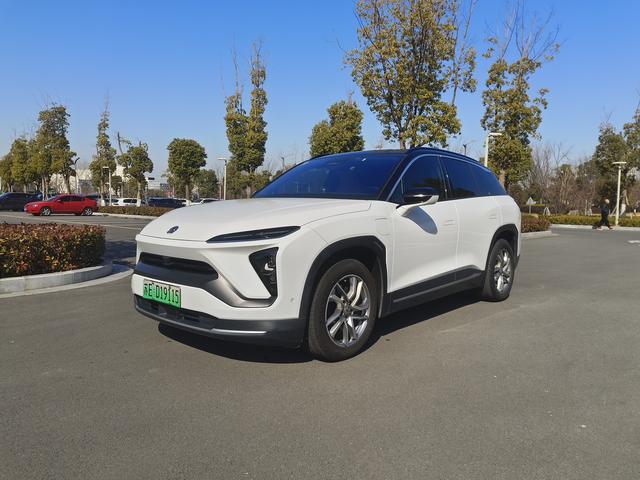 NIO ES6