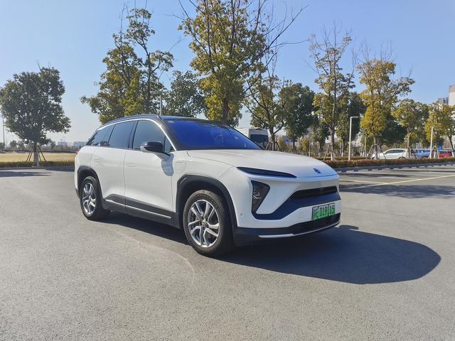 NIO ES6