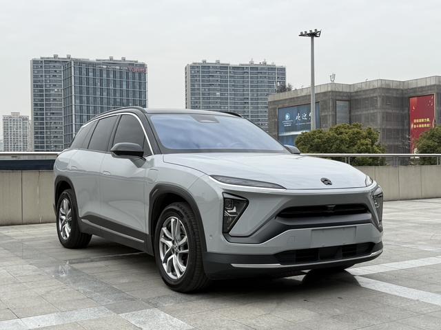 NIO ES6