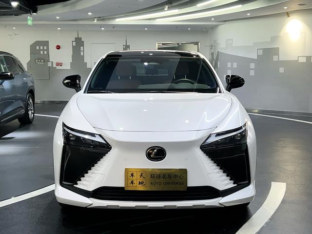 Lexus RZ