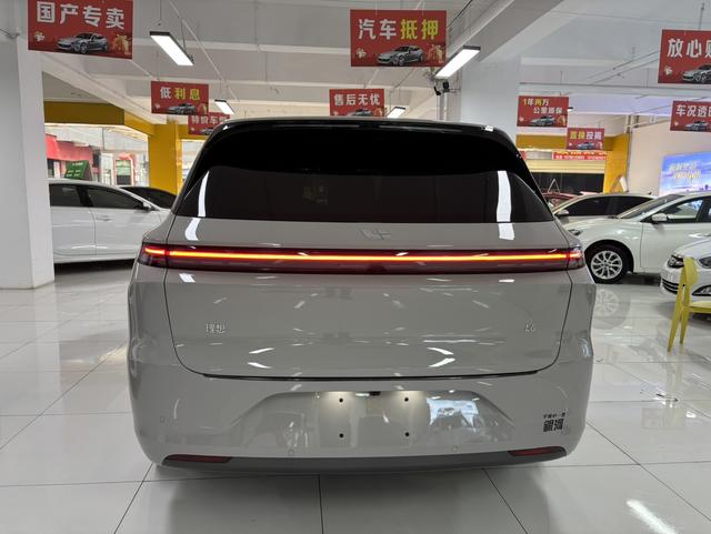 Lixiang L6