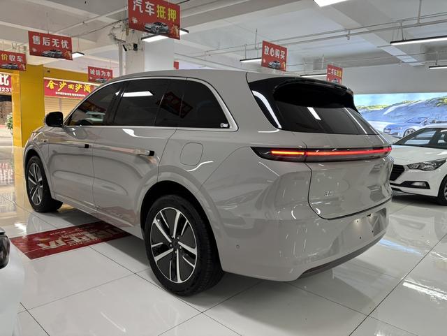 Lixiang L6