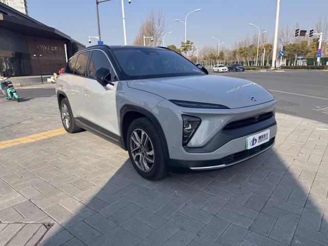 NIO ES6