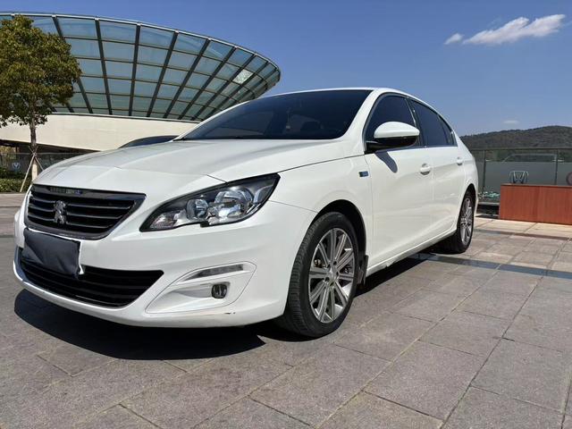 Peugeot 408