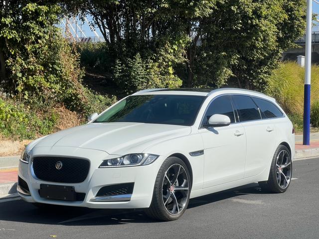 Jaguar XF