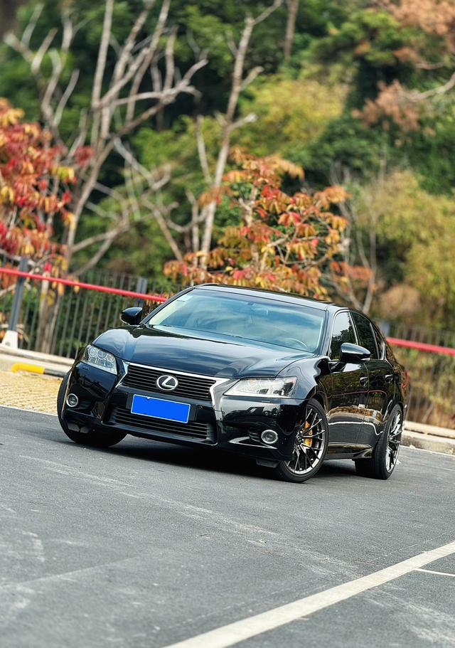 Lexus GS