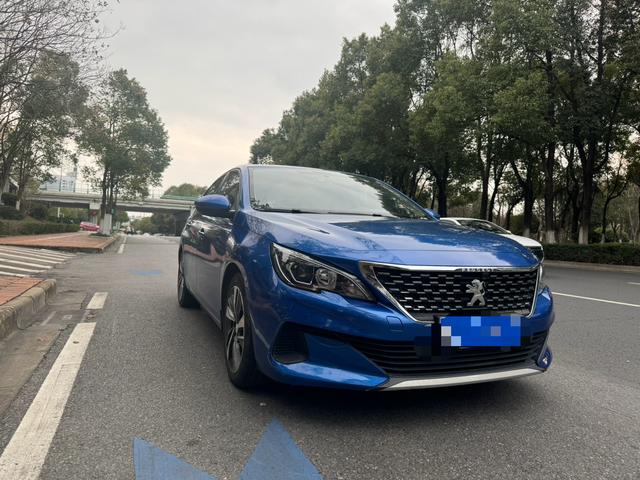 Peugeot 408